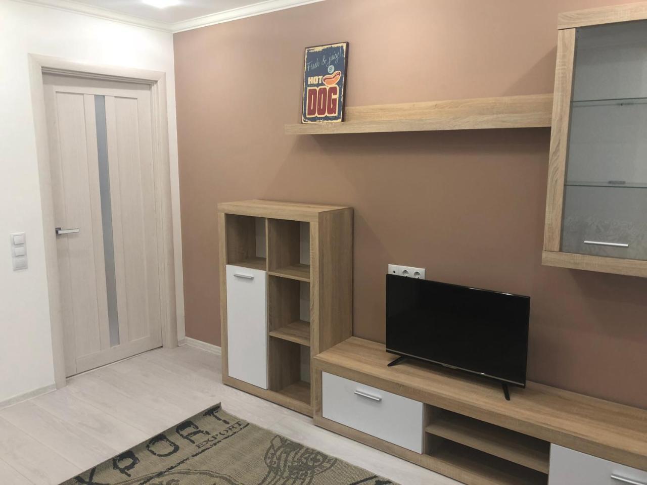 Gil Apartments, 38 Prospect Svobody Uzhhorod Bagian luar foto