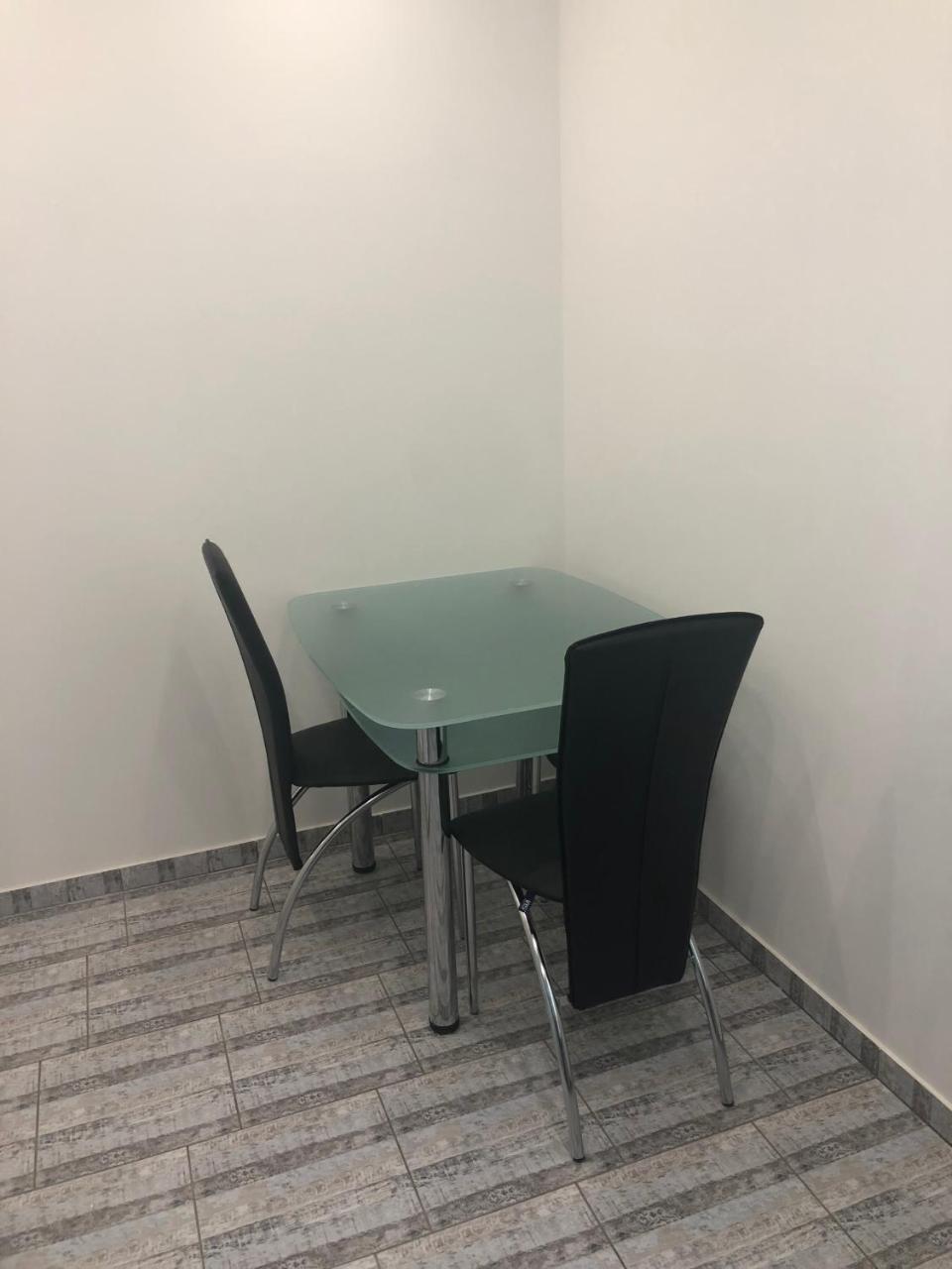 Gil Apartments, 38 Prospect Svobody Uzhhorod Bagian luar foto